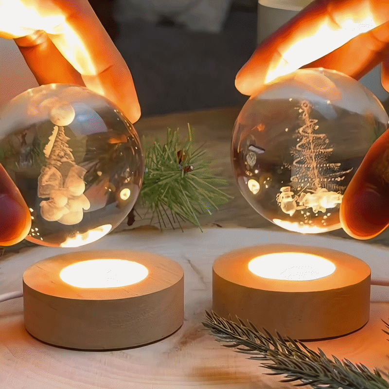 Wandaura™ Christmas Crystal Orb
